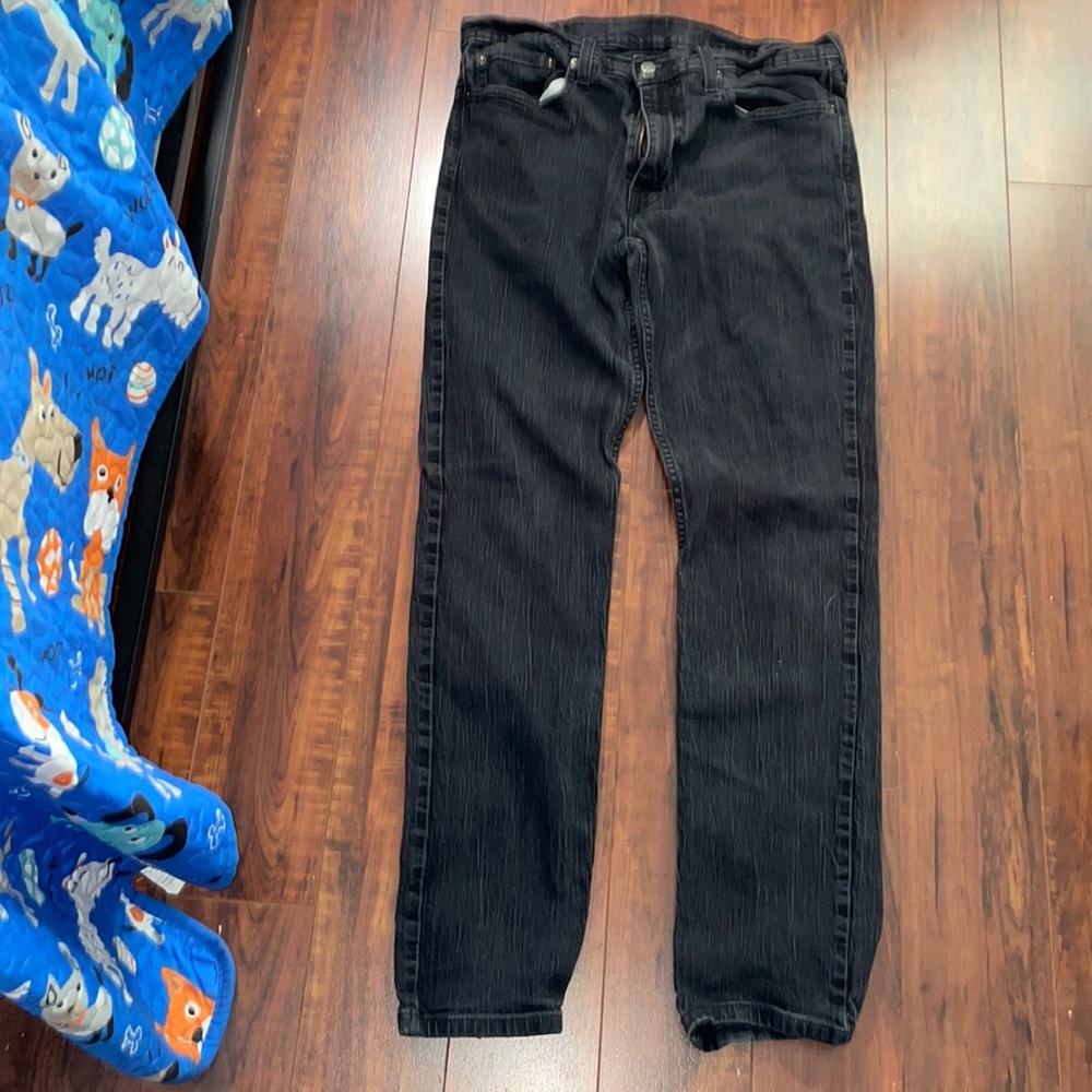 Levi’s. Black Jeans. Size 30/34.